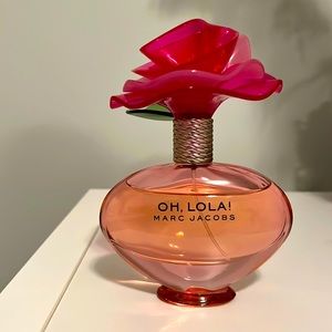 Marc Jacobs Lola Perfume
